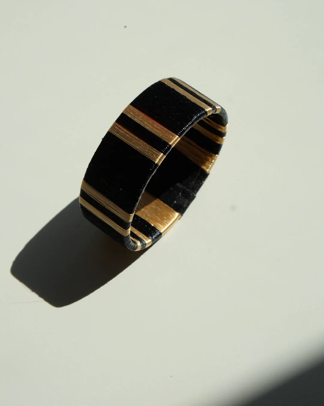 Pulsera Lorenza 2.0 | Dorado & Negro